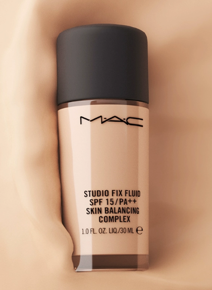 mac哪款粉底液遮瑕效果好?mac无瑕粉底液闷痘吗