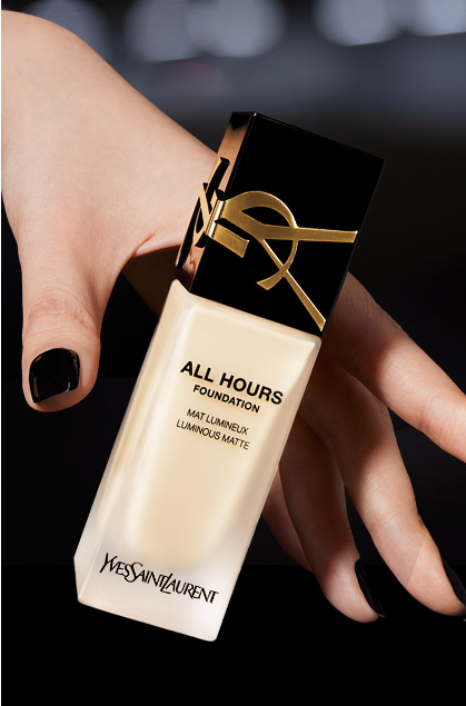 圣罗兰恒久粉底液LC2：打造无瑕美肌的底妆神器